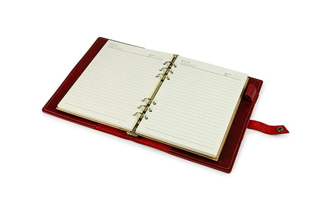 productfotografie voorbeeld van een rood notitieboek